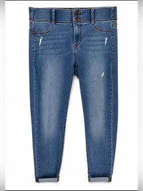 Apt. 9 Women's Distressed cuffed ankle jeans, women’s size 12.